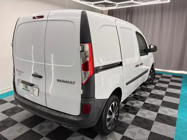 Renault KANGOO 1.5 DCI ENERGY S/S BUSINESS 2017 - 7500 EUR, 139000 km - AUTO.MOTO.pt - 139000km - foto 11 de 17