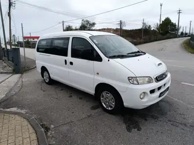 Hyundai H-1 2004 - 7500 EUR, 160000 km - AUTO.MOTO.pt - 160000km - foto 8 de 13