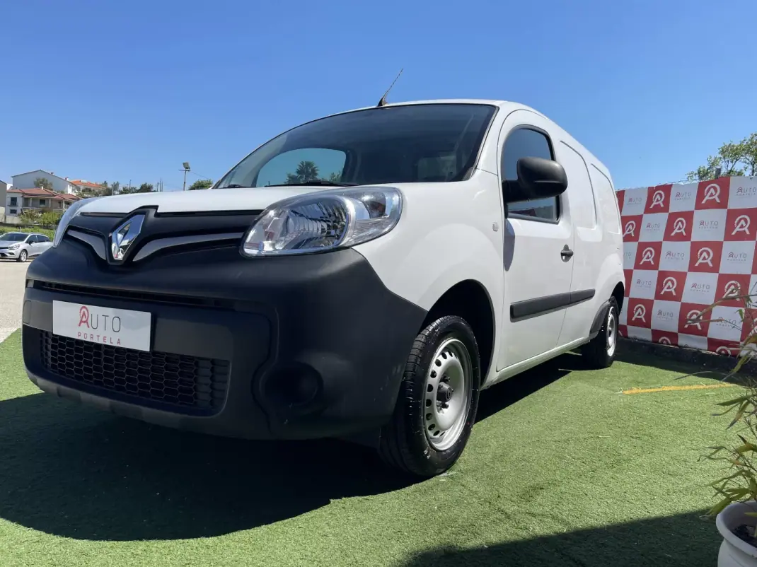 Renault 2021 - 14990 EUR, 90915 km - AUTO.MOTO.pt - 90915km - foto 5 de 17