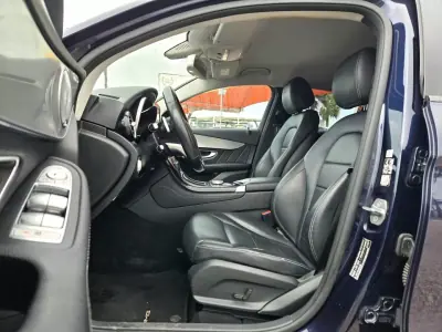 Mercedes-Benz GLC 350 2018 - 36950 EUR, 144009 km - AUTO.MOTO.pt - 144009km - foto 5 de 10