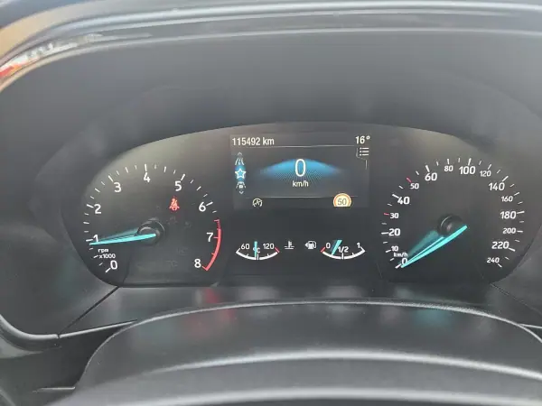 Ford Focus SW 2019 - 13800 EUR, 115000 km - AUTO.MOTO.pt - 115000km - foto 49 de 54