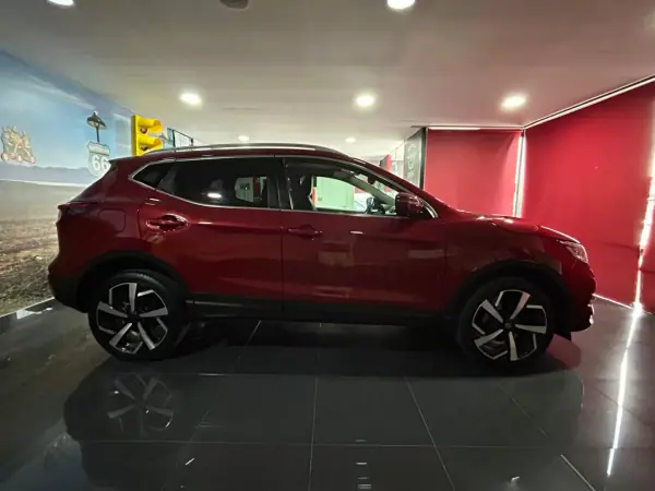 Nissan Qashqai 2018 - 15000 EUR, 84774 km - AUTO.MOTO.pt - 84774km - foto 7 de 23