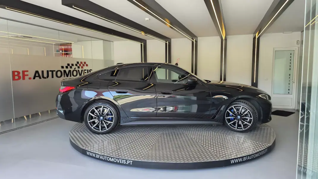 BMW i4 2022 - 38900 EUR, 61219 km - AUTO.MOTO.pt - 61219km - foto 8 de 58