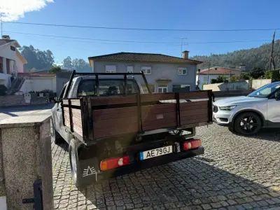 Toyota HILUX 2.4 D-4D 4WD CD CM 3LUG 2020 - 33990 EUR, 183987 km - AUTO.MOTO.pt - 183987km - foto 3 de 4