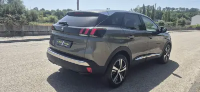 Peugeot 3008 2018 - 16950 EUR, 136000 km - AUTO.MOTO.pt - 136000km - foto 28 de 28