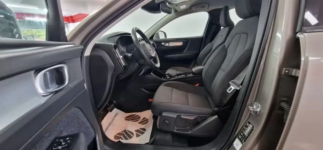 Volvo XC 40 2021 - 23450 EUR, 102307 km - 102307km - foto 58 de 60
