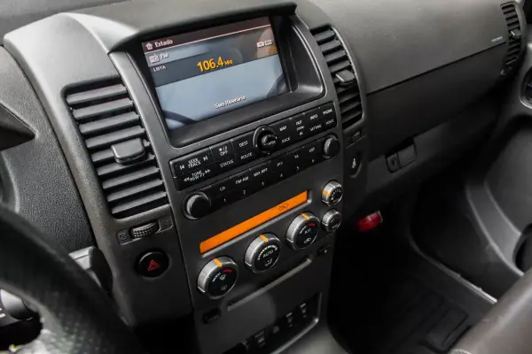 Nissan Pathfinder 2008 - 16900 EUR, 345990 km - AUTO.MOTO.pt - 345990km - foto 22 de 41