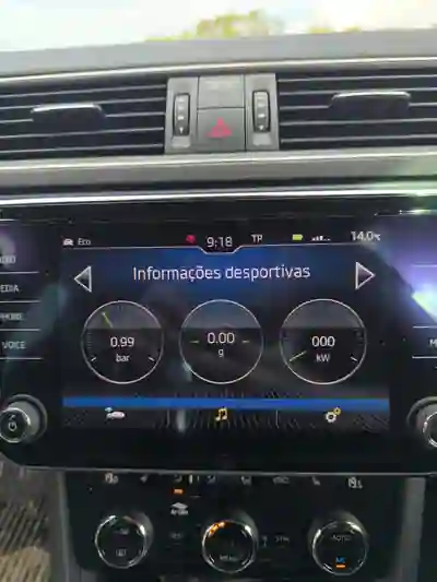 Skoda Superb 2018 - 21990 EUR, 100000 km - AUTO.MOTO.pt - 100000km - foto 6 de 15