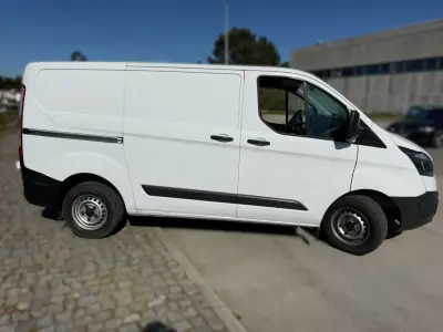 Ford Transit Custom L1 2.0 TDCI H1 2016 - 14900 EUR, 116758 km - AUTO.MOTO.pt - 116758km - foto 3 de 17