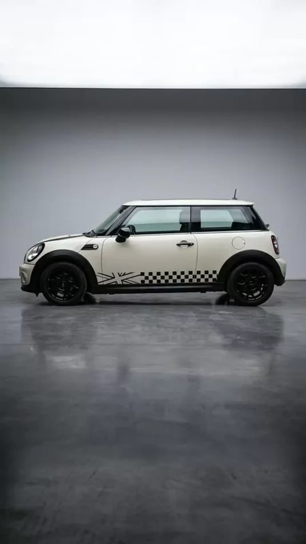 MINI 3 Portas 2011 - 10250 EUR, 190064 km - AUTO.MOTO.pt - 190064km - foto 3 de 15