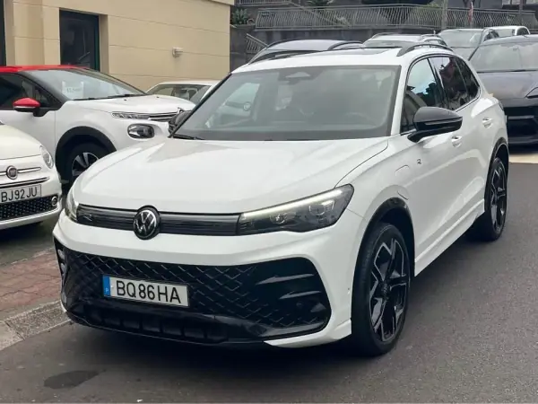 Volkswagen Tiguan 1.5 TSI eHybrid R-Line DSG 2025 Híbrido Plug-In — 32 200 km · Beja Volkswagen Tiguan 2025