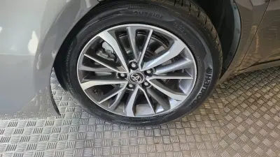 Toyota Avensis Touring Sports 2016 - 14900 EUR, 212217 km - AUTO.MOTO.pt - 212217km - foto 27 de 57