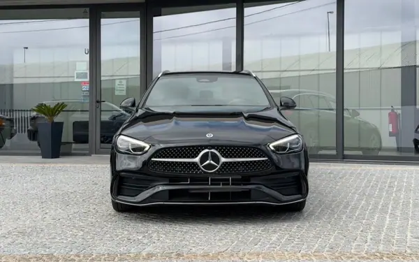 Mercedes-Benz C 300 2022 — foto 2 de 15