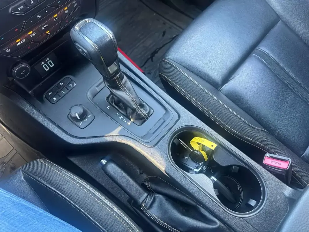 Ford Ranger 2021 - 36750 EUR, 145025 km - AUTO.MOTO.pt - 145025km - foto 18 de 18