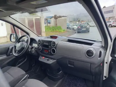 Citroën e-Berlingo 2019 - 9490 EUR, 24500 km - AUTO.MOTO.pt - 24500km - foto 13 de 17