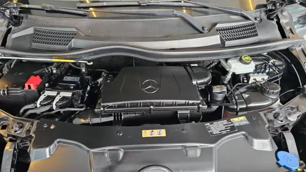 Mercedes-Benz Vito Tourer 2019 - 34900 EUR, 99800 km - AUTO.MOTO.pt - 99800km - foto 13 de 29