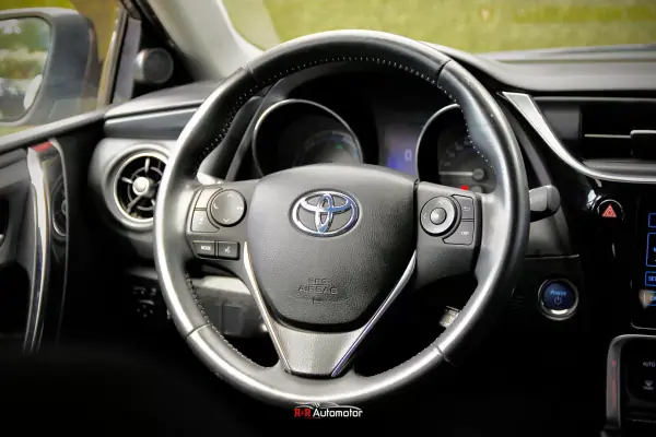 Toyota Auris 2016 - 16500 EUR, 120000 km - AUTO.MOTO.pt - 120000km - foto 17 de 30