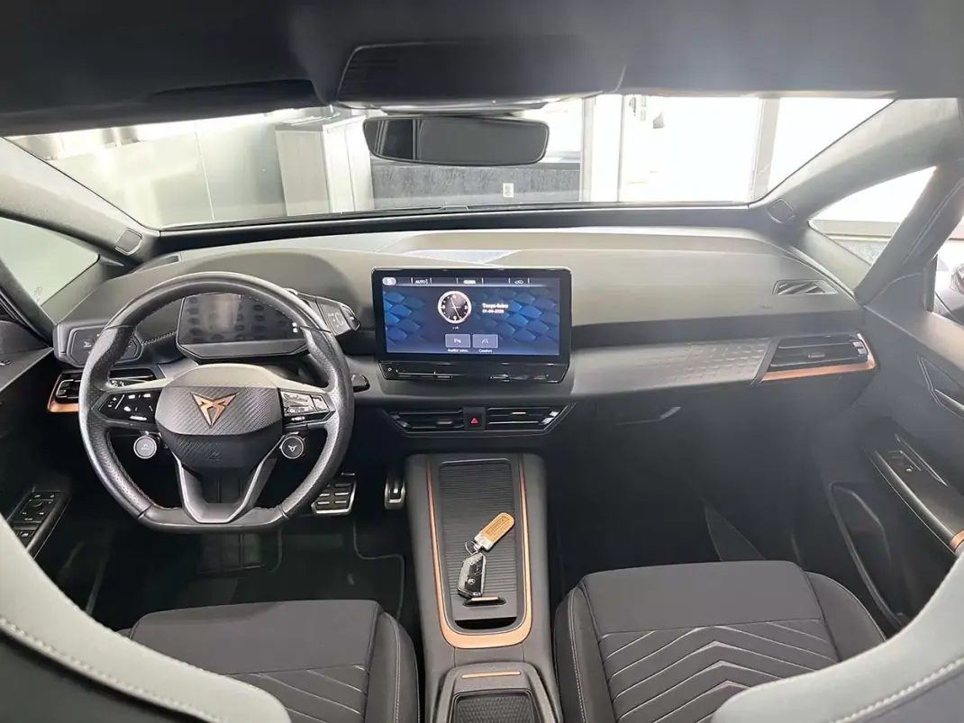 Cupra Born 2023 - 27800 EUR, 83155 km - 83155km - foto 11 de 31
