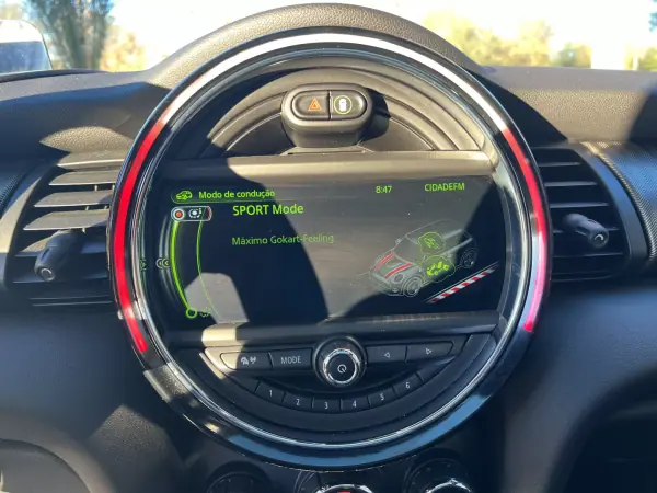 MINI John Cooper Works 2017 - 24965 EUR, 126000 km - AUTO.MOTO.pt - 126000km - foto 59 de 61