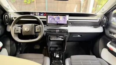 Citroën e-C3 2025 - 21500 EUR, 8295 km - AUTO.MOTO.pt - 8295km - foto 12 de 28