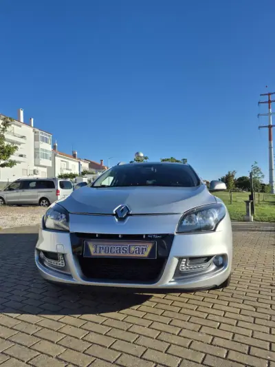 Renault Mégane Sport Tourer 2013 - 7990 EUR, 194177 km - AUTO.MOTO.pt - 194177km - foto 1 de 26