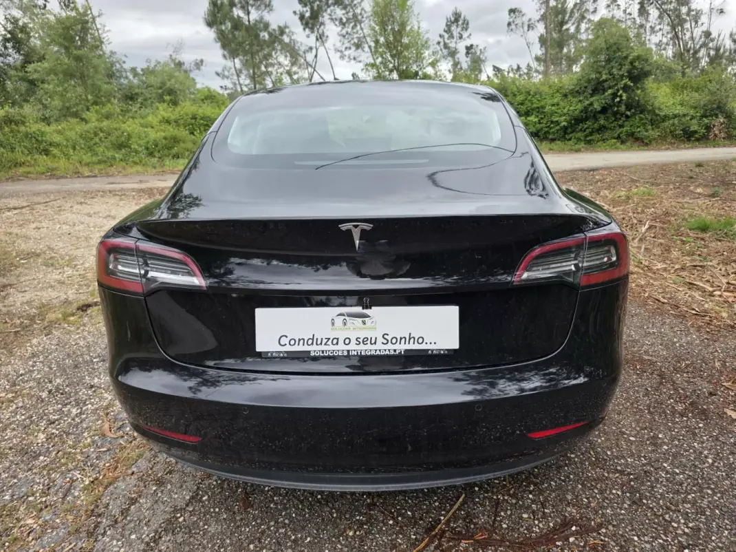 Tesla Model 3 2019 - 23900 EUR, 177000 km - AUTO.MOTO.pt - 177000km - foto 25 de 42