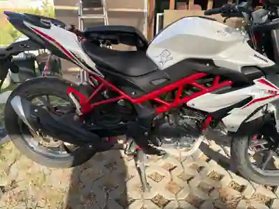 Benelli BN 2019 - 2200 EUR, 1023 km - 1023km - foto 3 de 3