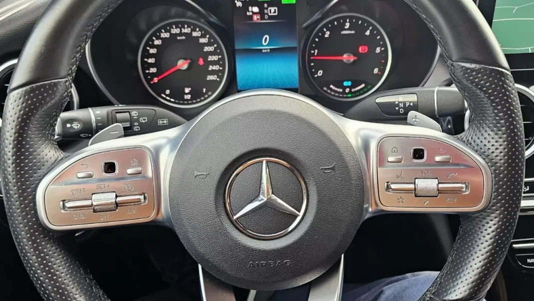 Mercedes-Benz C 300 2020 - 41500 EUR, 94000 km - AUTO.MOTO.pt - 94000km - foto 9 de 46