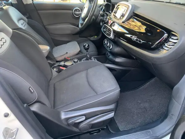 Fiat 500X 2016 - 10999 EUR, 94922 km - AUTO.MOTO.pt - 94922km - foto 8 de 11