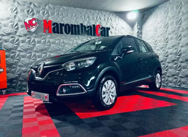 Renault Captur 2016 - 11990 EUR, 114588 km - AUTO.MOTO.pt - 114588km - foto 12 de 38