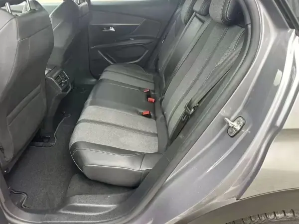 Peugeot 3008 2023 - 23990 EUR, 100021 km - AUTO.MOTO.pt - 100021km - foto 11 de 17