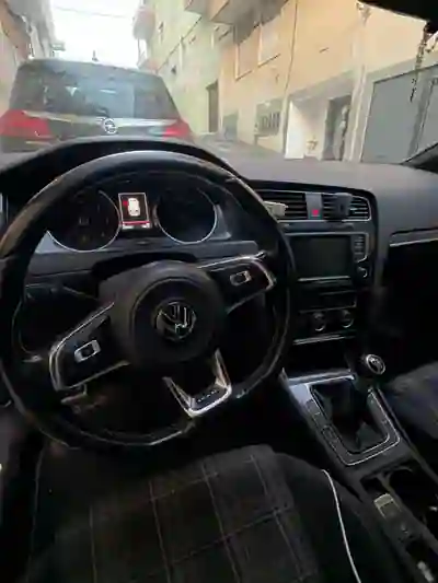 Volkswagen Golf 2016 — foto 6 de 6