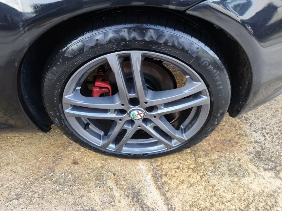 Alfa Romeo GT 2009 - 8990 EUR, 290000 km - AUTO.MOTO.pt - 290000km - foto 21 de 22