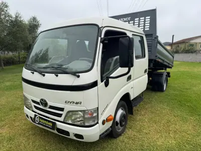 Toyota DYNA S 30.23 3.0 D4D AC+ ABS 2008 - 25000 EUR, 330000 km - 330000km - foto 1 de 14