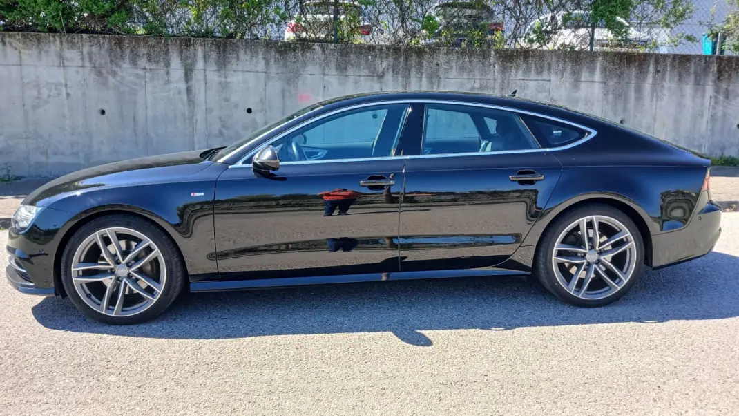 Audi A7 Sportback 2015 - 24500 EUR, 248000 km - AUTO.MOTO.pt - 248000km - foto 4 de 27