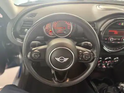 MINI Clubman 2016 - 14750 EUR, 100000 km - AUTO.MOTO.pt - 100000km - foto 13 de 15