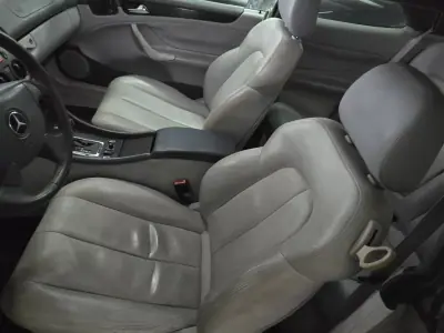 Mercedes-Benz CLK 200 1998 - 6000 EUR, 217984 km - AUTO.MOTO.pt - 217984km - foto 8 de 18