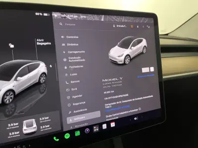 Tesla Model Y 2023 - 39500 EUR, 48000 km - 48000km - foto 27 de 43
