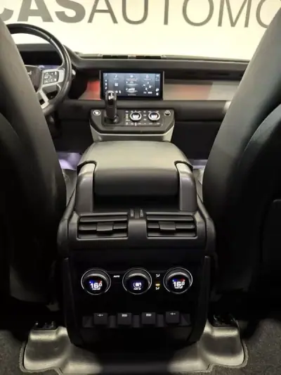 Land Rover Defender 2020 - 89900 EUR, 121000 km - 121000km - foto 34 de 60