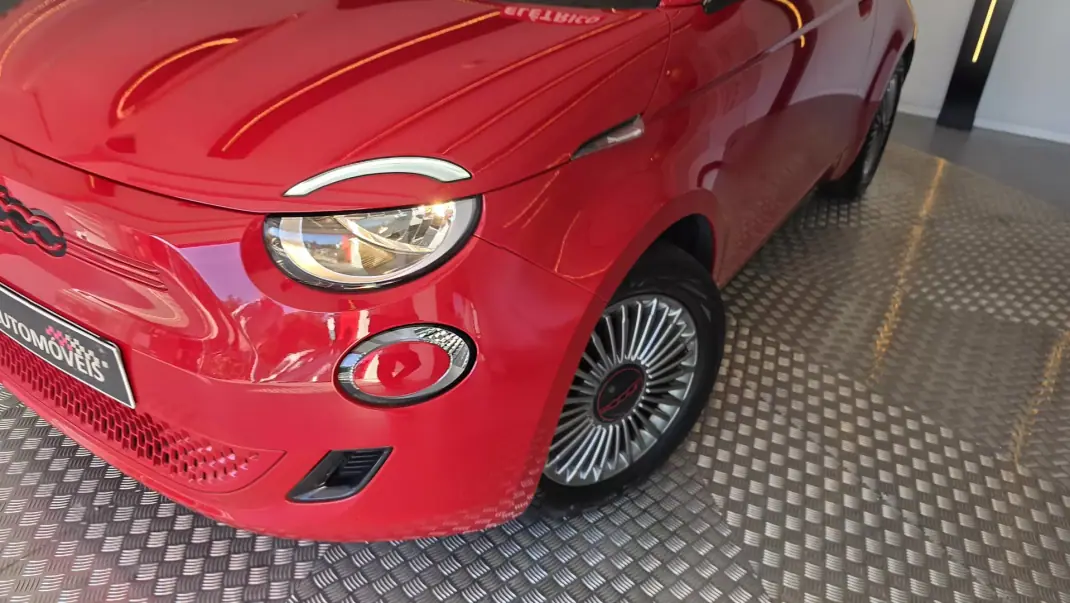 Fiat 500e 2023 - 16500 EUR, 19050 km - 19050km - foto 25 de 54