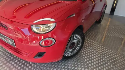 Fiat 500e 2023 - 16500 EUR, 19050 km - 19050km - foto 25 de 54
