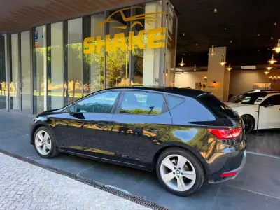 SEAT Leon 2015 - 11900 EUR, 249700 km - AUTO.MOTO.pt - 249700km - foto 3 de 12