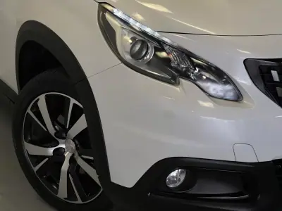 Peugeot 2008 2016 - 9990 EUR, 90000 km - AUTO.MOTO.pt - 90000km - foto 29 de 49