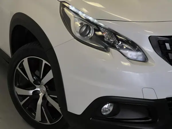Peugeot 2008 2016 - 9990 EUR, 90000 km - AUTO.MOTO.pt - 90000km - foto 29 de 49