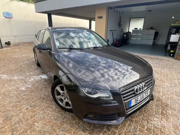 Audi A4 Avant 2010 - 6499 EUR, 500000 km - AUTO.MOTO.pt - 500000km - foto 3 de 17