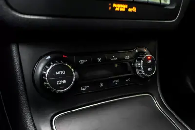 Mercedes-Benz B 250 2017 - 13990 EUR, 85144 km - AUTO.MOTO.pt - 85144km - foto 24 de 44