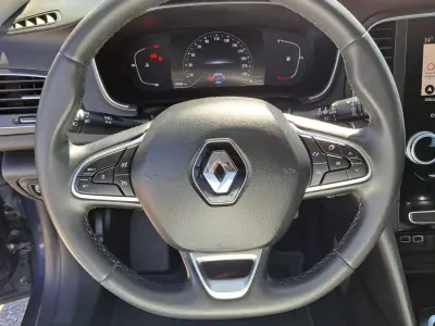 Renault Mégane 2021 - 17490 EUR, 95509 km - AUTO.MOTO.pt - 95509km - foto 29 de 46