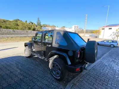 Jeep Wrangler Unlimited 2008 - 32890 EUR, 231000 km - AUTO.MOTO.pt - 231000km - foto 6 de 11