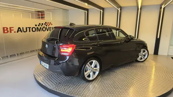 BMW 118 2013 - 12900 EUR, 205111 km - 205111km - foto 4 de 53