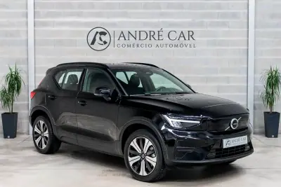 Volvo XC 40 2023 — foto 2 de 46